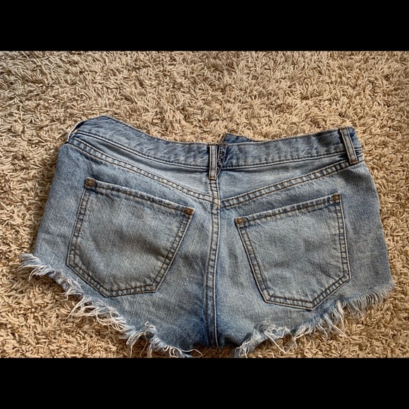 Free People denim shorts - Picture 4 of 5